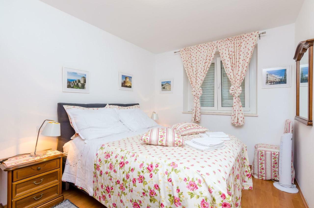 Apartments Captain ดูบรอฟนิก ภายนอก รูปภาพ